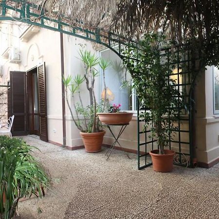 A Un Passo Dal Mare Apartment Lido di Mondello ภายนอก รูปภาพ